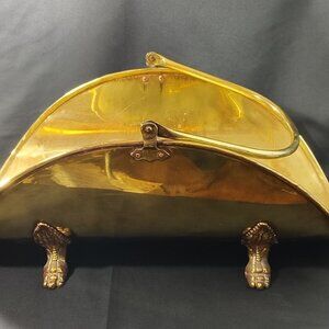 Vintage Brass Fireplace Log Holder – Lion Paw Feet & Arched Handle – Mid-Century